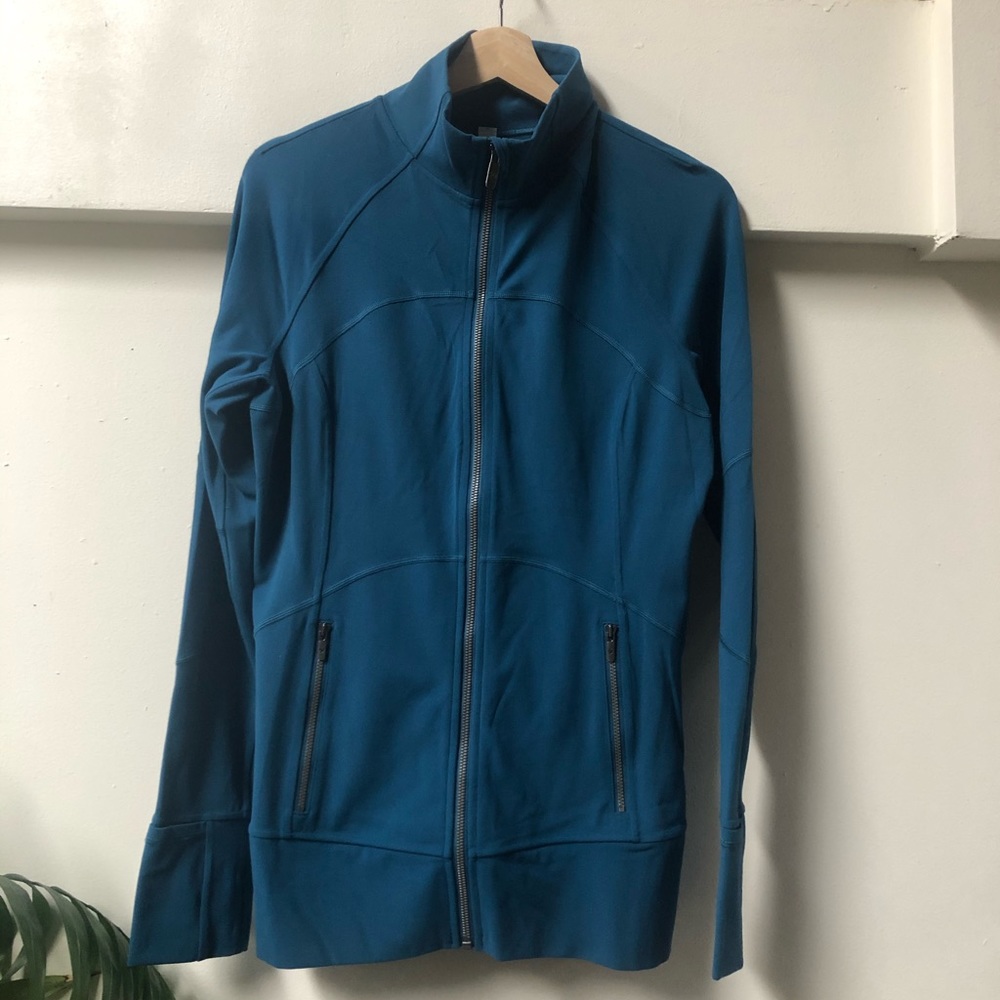 Lululemon Zip up - 12